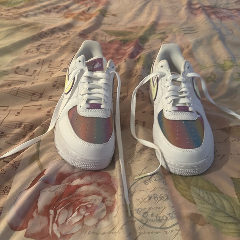 Nike women tennis shoes